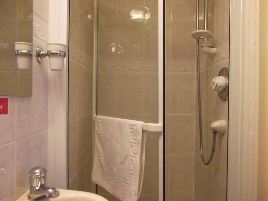 Holmlea Guest House Exclusively For Adults Windermere Dış mekan fotoğraf